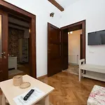 Buzoianu By Holztreppe Apartamento *