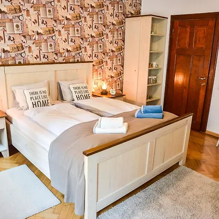 Apartamento Buzoianu By Holztreppe *