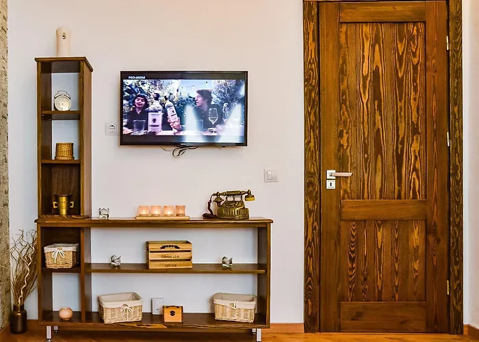 Buzoianu By Holztreppe Брашов