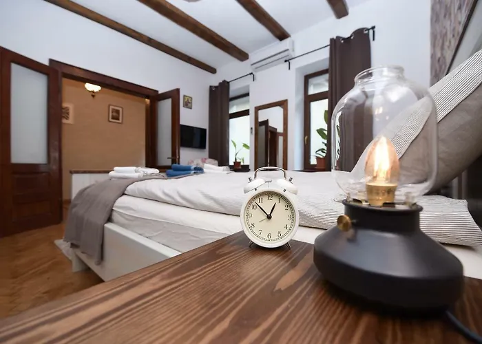 Buzoianu By Holztreppe