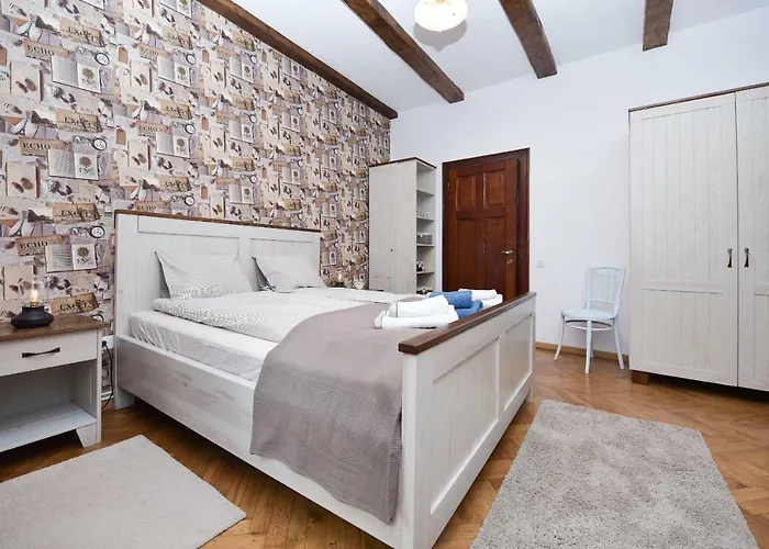 Buzoianu By Holztreppe